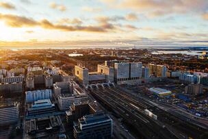 Ilmakuvassa Pasilan rautatieasema 