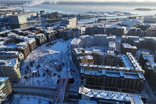 Ilmakuva talvisesta Jätkäsaaresta