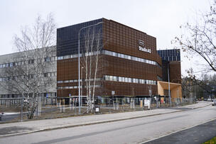 Roihupellon kampus ulkokuvassa.