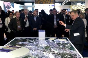 Borgmästare Juhana Vartiainen höll ett tal i invigningen av  MIPIM Helsinki Finland -avdelningen den 14 mars.