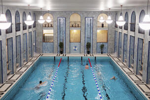 Yrjönkadun uimahalli.