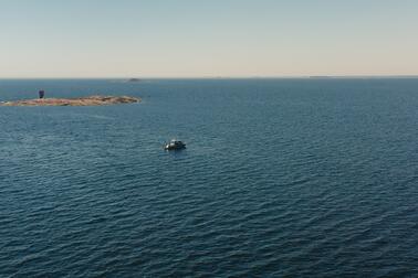 In the video Milla Stenström and Markus Lauha provide tips on how to enjoy the beautiful archipelago of Helsinki in the summertime.  Photo: Flux Production