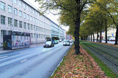 Ilmansaasteiden määrä kasvoi viime vuonna pääkaupunkiseudulla. Siitä huolimatta hengitimme pääosin hyvälaatuista ilmaa, kertoo HSY:n mittaustulokset. Liikennemäärä on kasvanut,  mutta autot ovat yhä vähäpäästöisempiä. Kuva: HSY / Jarkko Niemi