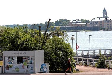 Kaupunki vuokraa muun muassa kantakaupungin puistoissa ja aukioilla sijaitsevia kioskipaikkoja yritysten käyttöön.  Kuva: Lauri Hänninen