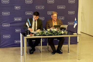 In their meeting on 8 April 2022, Tallinn Mayor Mihhail Kõlvart and Helsinki Mayor Juhana Vartiainen signed an updated version of their cities’ collaboration agreement. 