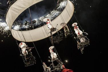 Akrobaattinen teatteriteos Pedaleando Hacia El Cielo.