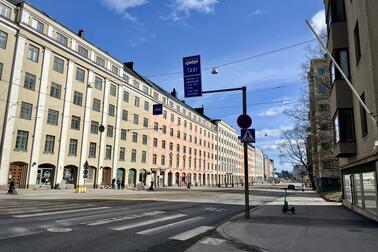 Mannerheimintien työmaa etenee 2. syyskuuta Runeberginkadun ja Reijolankadun välille. Peruskorjauksen eteläosuus valmistuu samalla.