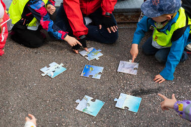 Children on a daycare's forest adventure in Helsinki.