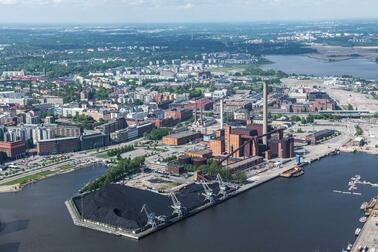 Shutting down the coal-fired power plant in Hanasaari will result in a significant emissions reduction. Photo: Helen