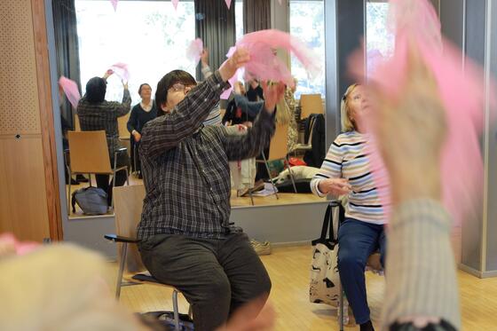 Participants  at the ‘Mukaan musiikkiin’ music group.