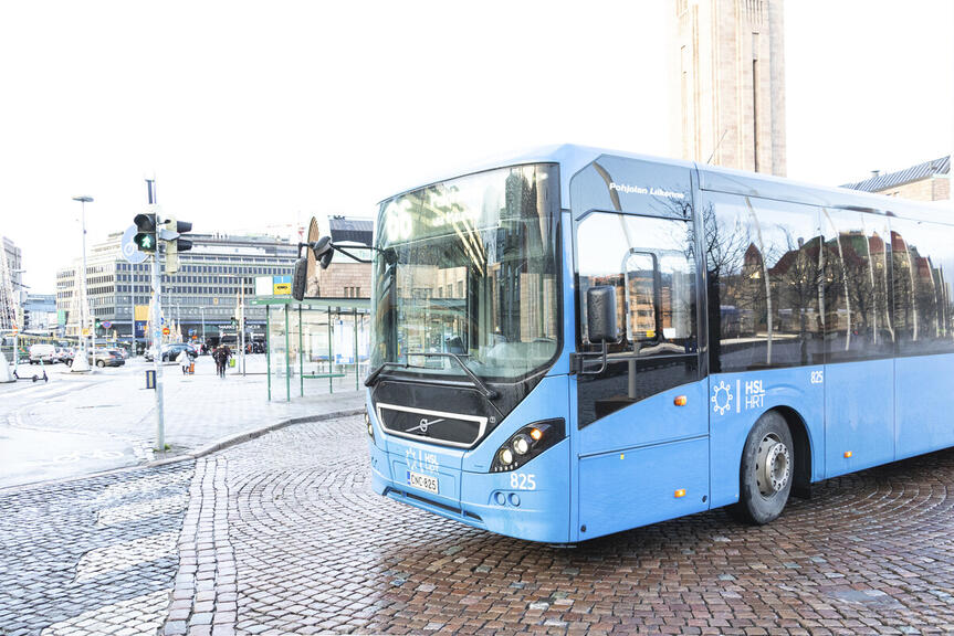 Helsingin seudun liikenteen HSL:n alueella bussiliikenteestä pysähtyisi valtaosa. Kuva: Tuukka Jaromaa