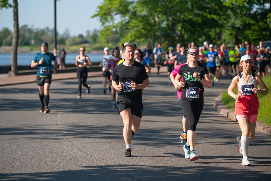 Juoksijoita Helsinki Half Marathon -juoksutapahtumassa vuonna 2022.