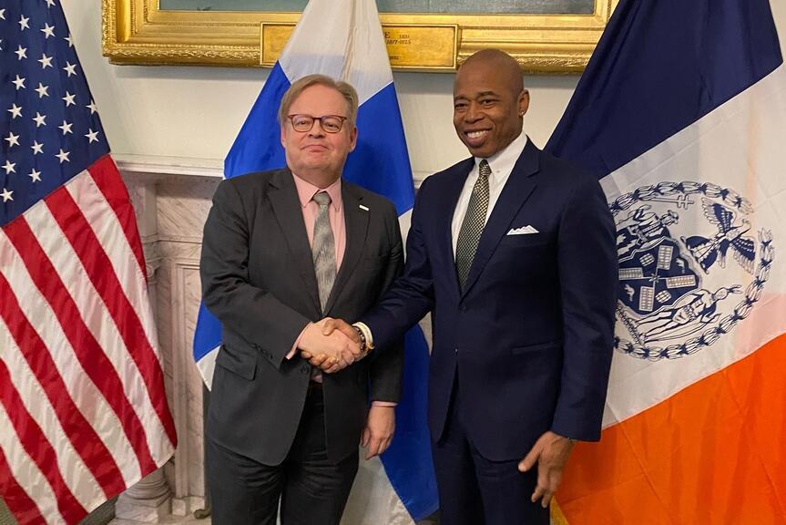 Mayor of Helsinki Juhana Vartiainen and Mayor of New York Eric Adams.