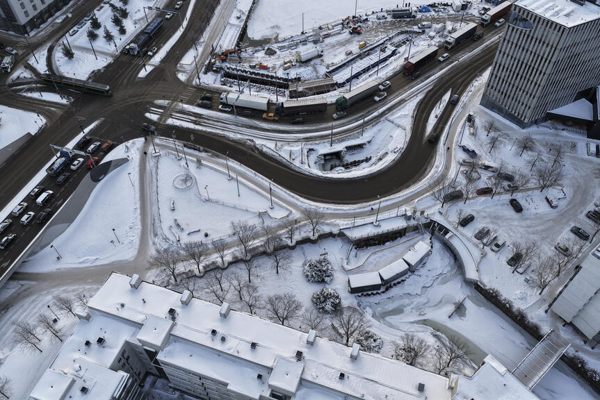 Ilmakuva Jätkäsaaren siltaremontin alueesta.