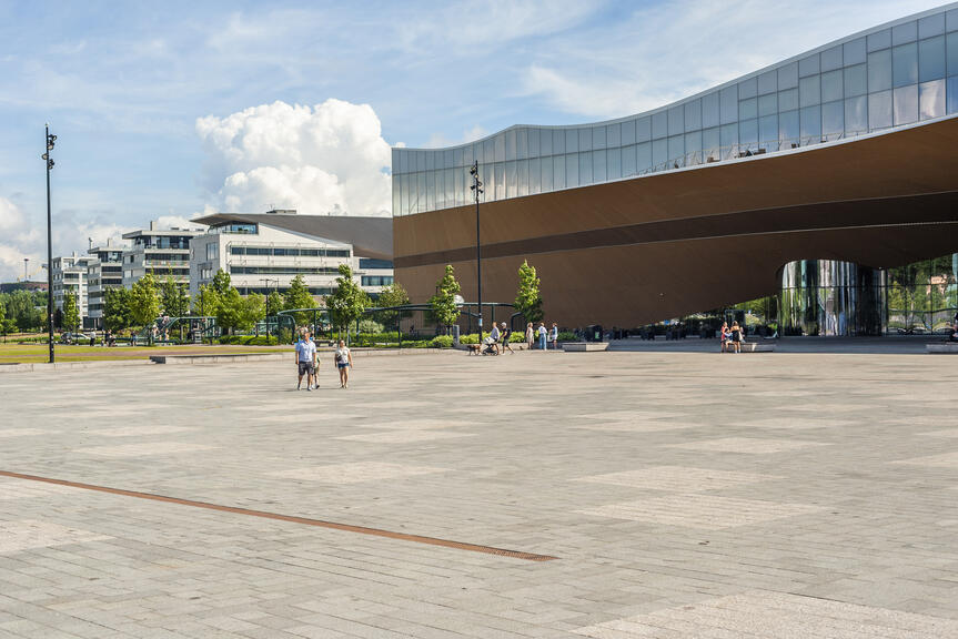 Marssi päättyy Kansalaistorille Oodin edustalle.