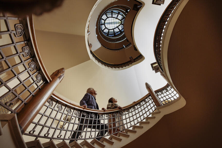 Illustration image, couple on a staircase.