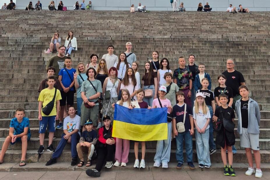 Dniprolaiset leiriläiset vierailulla Helsingissä.