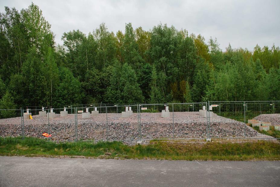 Malminkentän koerakenteita.