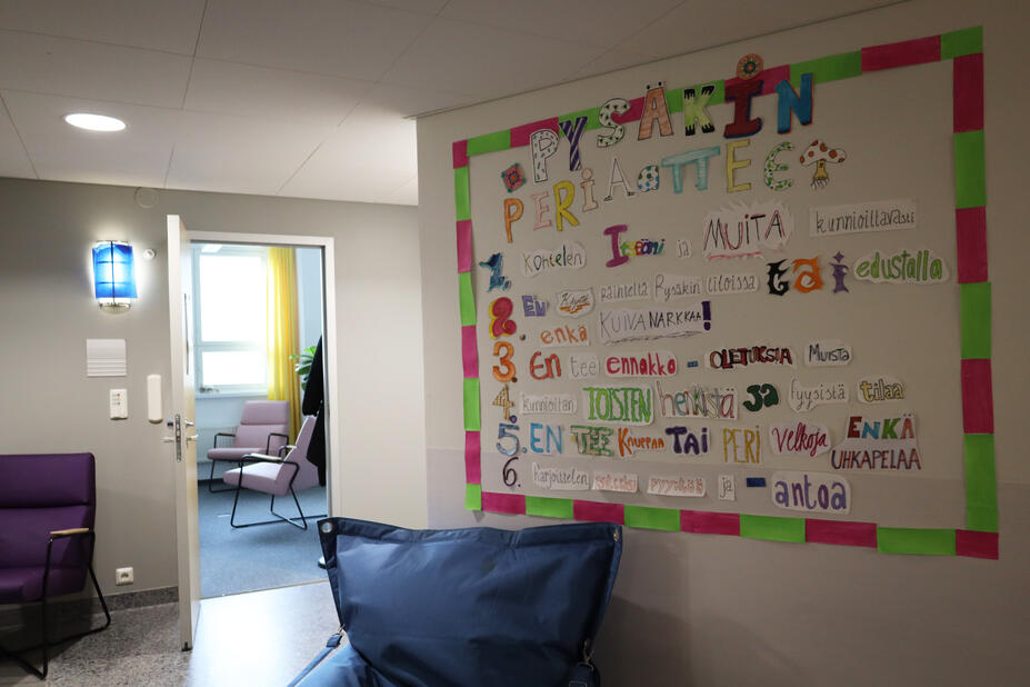 Pysäkin periaatteet ja walk-in vastaanottohuone