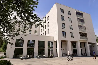 Jakomäki service home has a light-colored facade.  