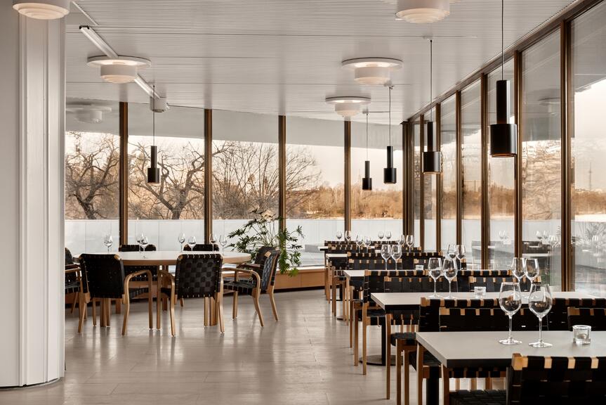 Finlandia Cafe&Wine.