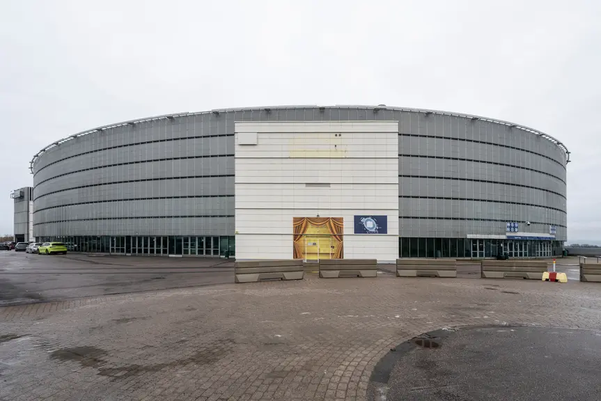 The arena is located centrally in Pasila.