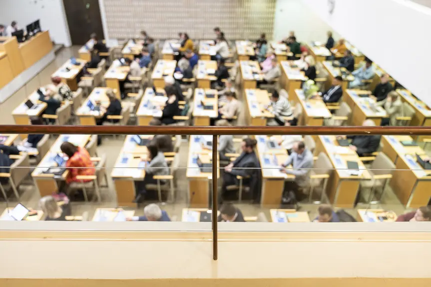 Kaupunginvaltuusto kokoustaa
