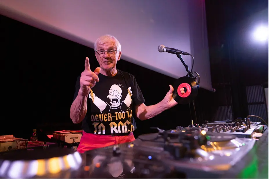 DJ-Börje soittamassa