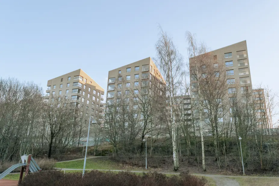 Karstulantien ja Sammatintien kerrostalot