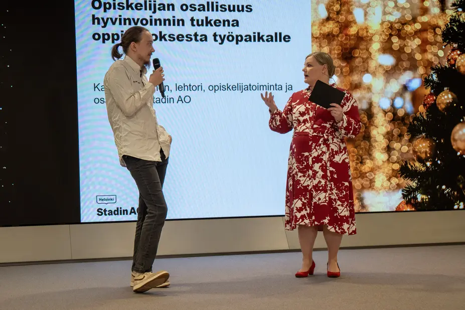 Katriina Turunen haastatteli Stadin AO:n opiskelijakunnan hallituksen jäsentä Jesse Nyholmia