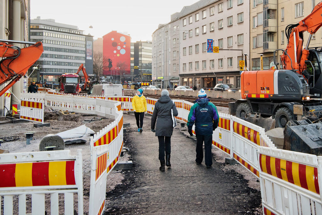 Tilapäisiä liikennejärjestelyjä Hämeentiellä vuonna 2020.  Kuva: Susa Junnola