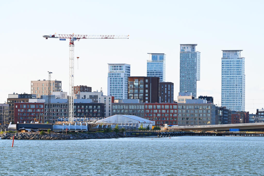 Kalasatama on yksi uusia, rakentuvia alueita Helsingissä.  Kuva: Tero Pajukallio