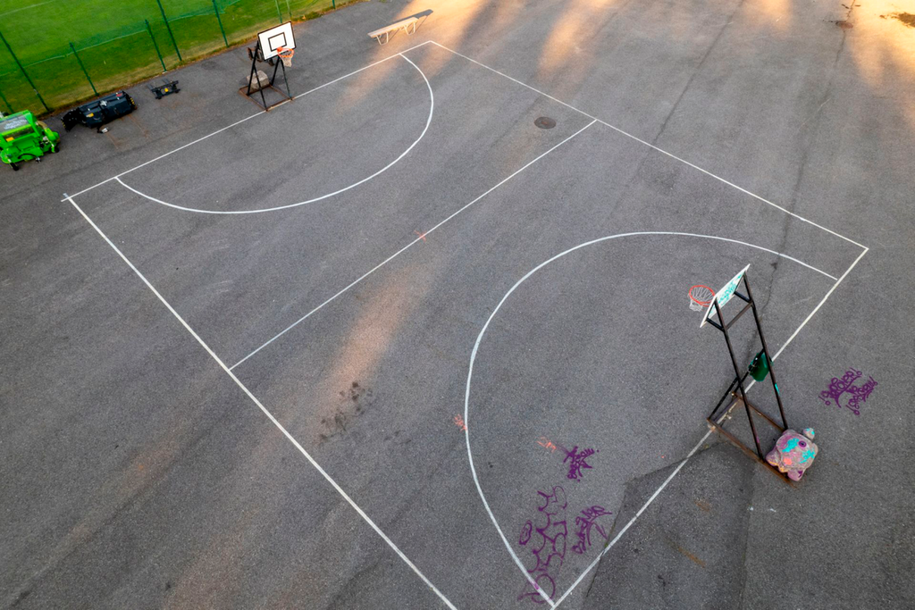 Helsinki will return the basketball stands for use by residents. The court in the image is unrelated.  Photo: Jani Karlsson