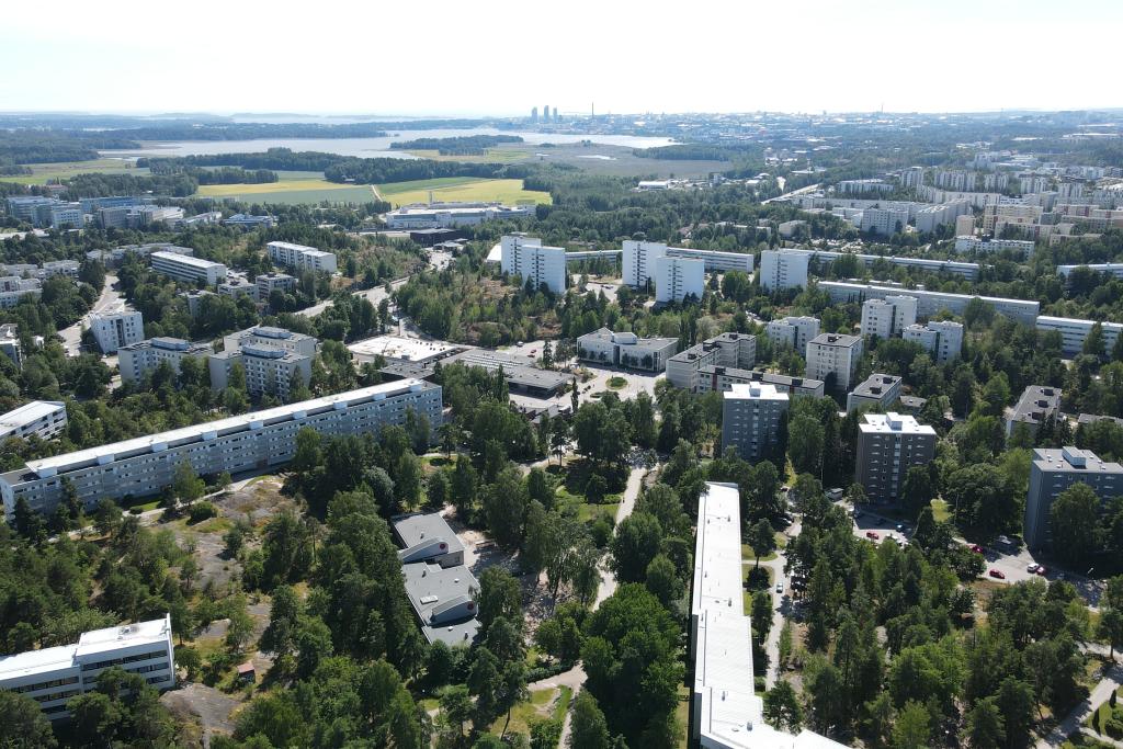 Pihlajamäki ja Pihlajisto ilmakuvassa. Kuva: Mikael Niku