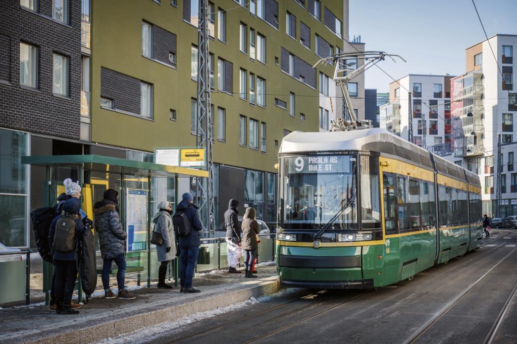 Helsingin joukkoliikennettä pidettiin helppokäyttöisenä ja edullisena kansainvälisessä liikkumisen vertailussa. Kuva: Antti Pulkkinen