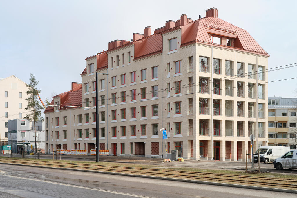 I det hållbara flervåningshuset har man använt tekniska lösningar som har konstaterats hållbara under århundradenas lopp.  Bild: Tuomas Uusheimo