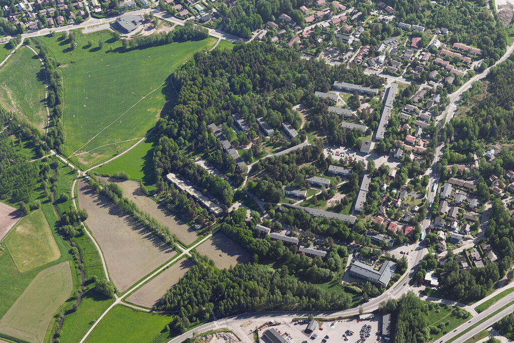 Flygbild av Smedsbackas nuvarande bostadsområde i Malm.