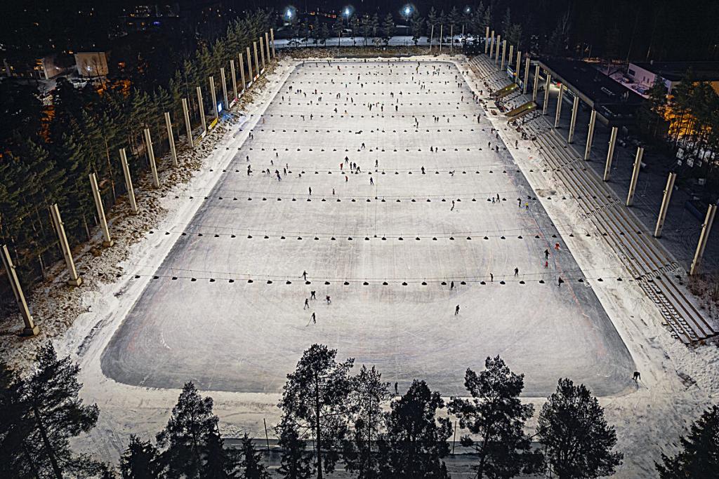 Oulunkylä outdoor skating rink. Photo: Akifoto oy / Helsingin Kaupunki