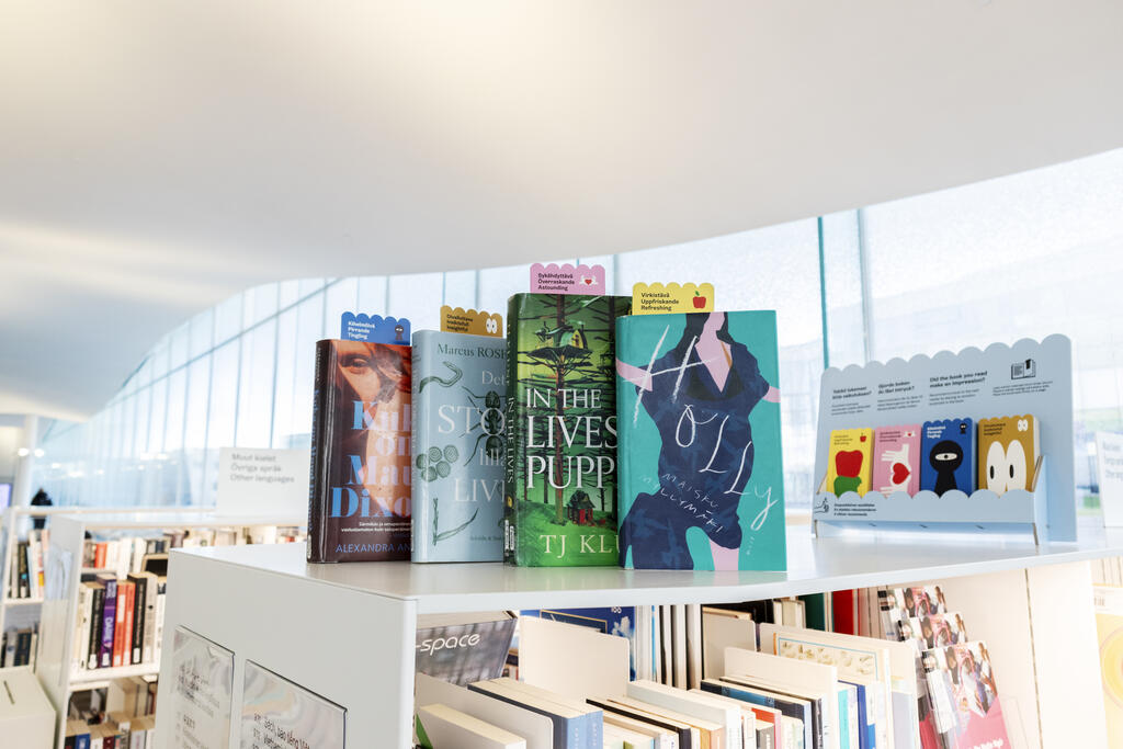 Böcker med känslomärket på centralbiblioteket Odes bokhylla.