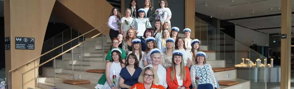 Ett gruppfoto på de nyblivna barnledarna.
