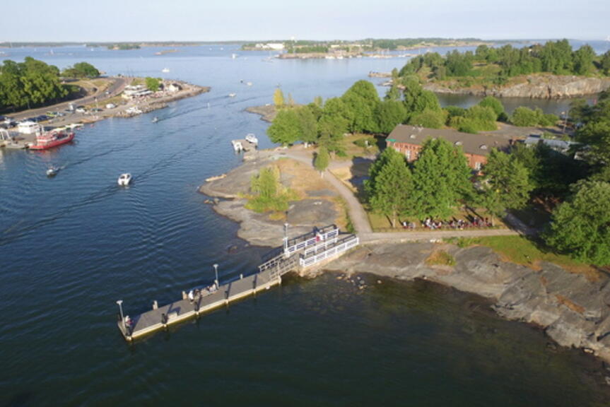 Uunisaari kuvattuna ilmasta käsin.