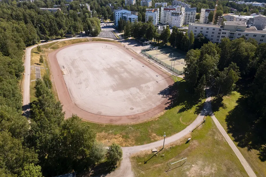 Ilmakuva Herttoniemen liikuntapuistosta.