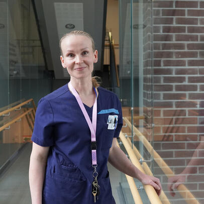 Sairaanhoitaja Henna Malmin sairaalassa