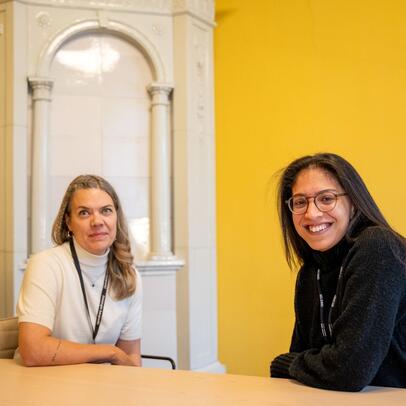 Tanja Kallio ja Monira Khalid-Yousif