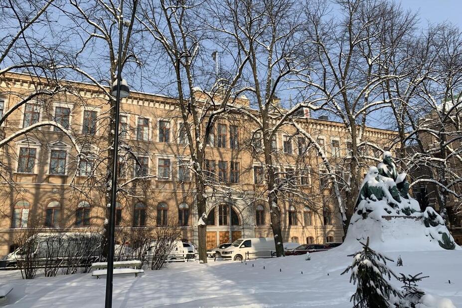 Ressun lukio Kalevankatu 8-10 