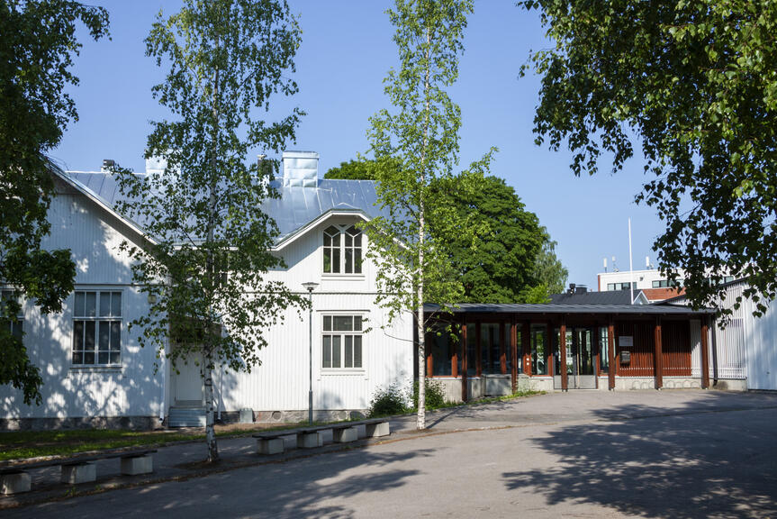 Karviaistien koulu