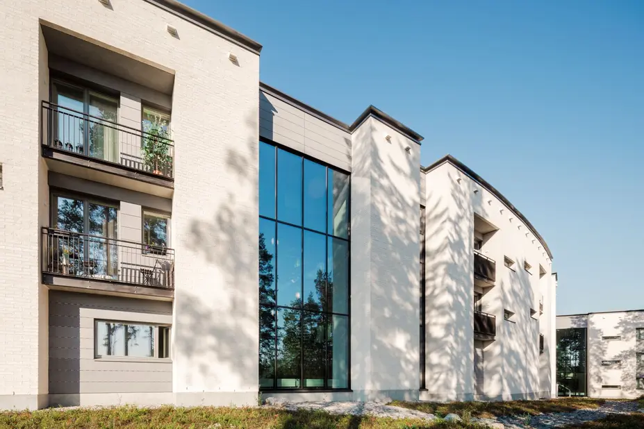 Kehittyvä kerrostalo-hankkeen kohde pienkerrostalo Kivikonkaaressa