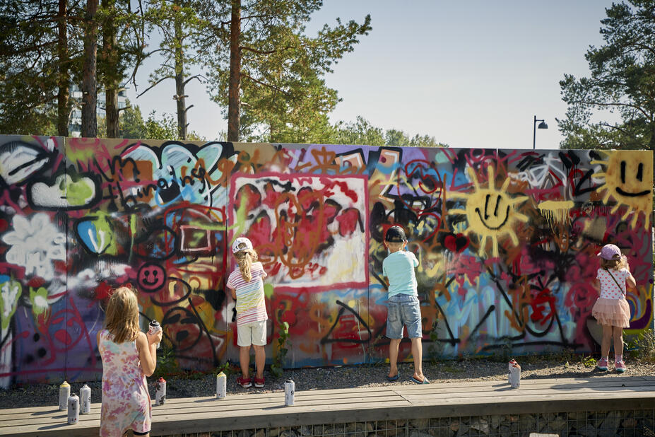 Bild av en graffitivägg från Kontufest 2022.