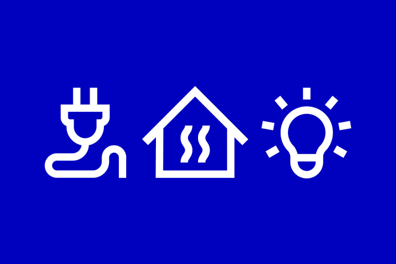 Kolme sähkönkäytöstä kertovaa symbolia.